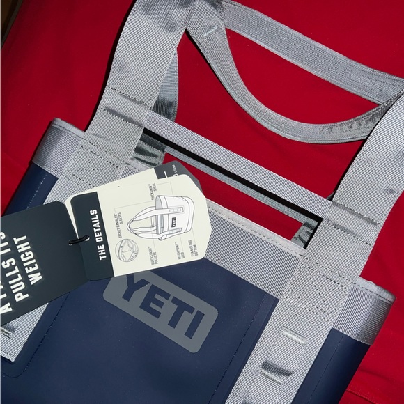 AUTHENTIC - Picture 2 of 3